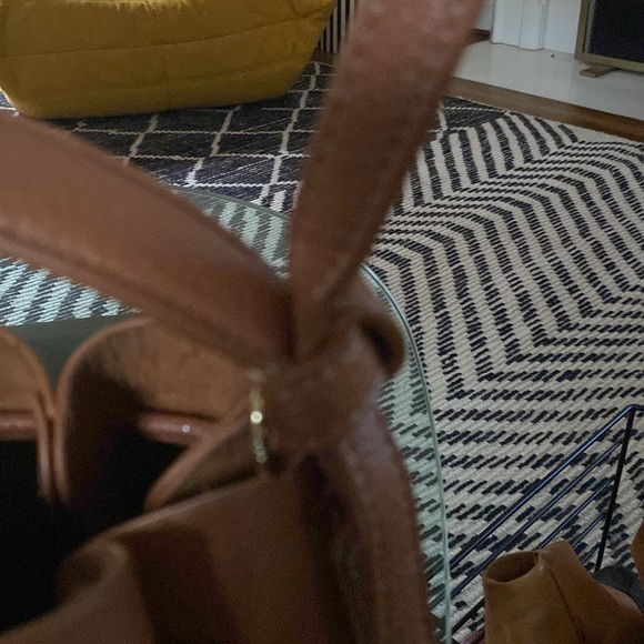 Polene numero 8. Pre-owned. See pics. No dust bag/box. Clean interior. - Picture 5 of 9